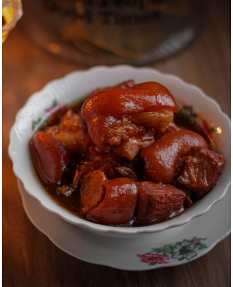 福州红酒卤猪手 Fuzhou Red-Wine Braised Pork Knuckle