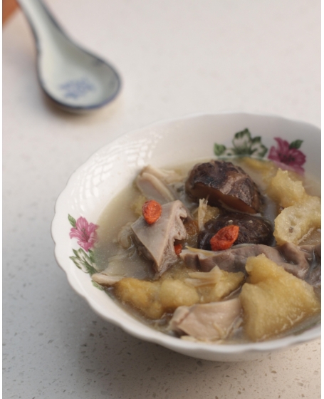 胡椒鱼鰾猪肚汤 Peppercorn Fish Maw and Pork Stomach Soup